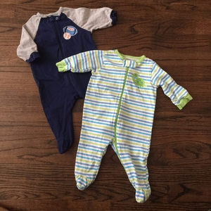 EUC Bundle Of‎ 2 Gerber PJs Size 0-3M